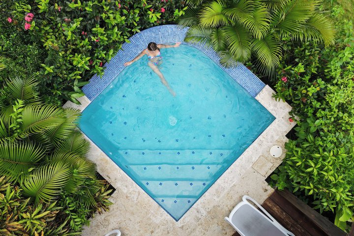 Pool 39 of 98