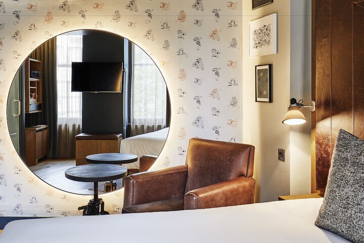 Room 8 of 54