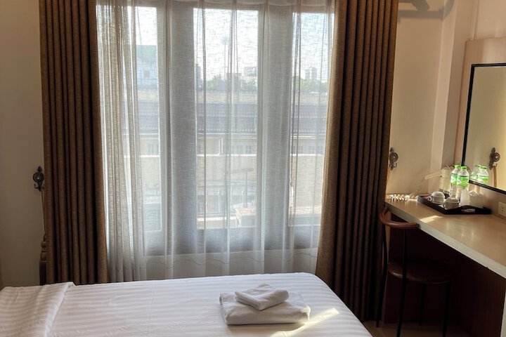 Room 48 of 73