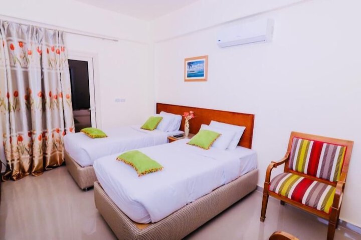 Room 8 of 34