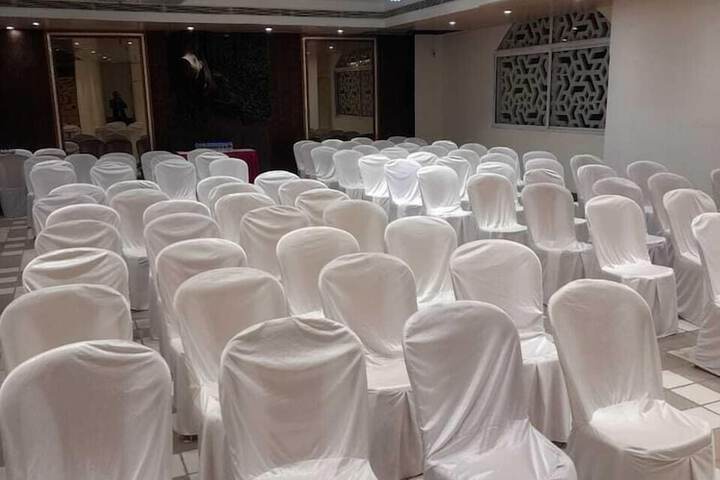Ballroom/Hall 46 of 71