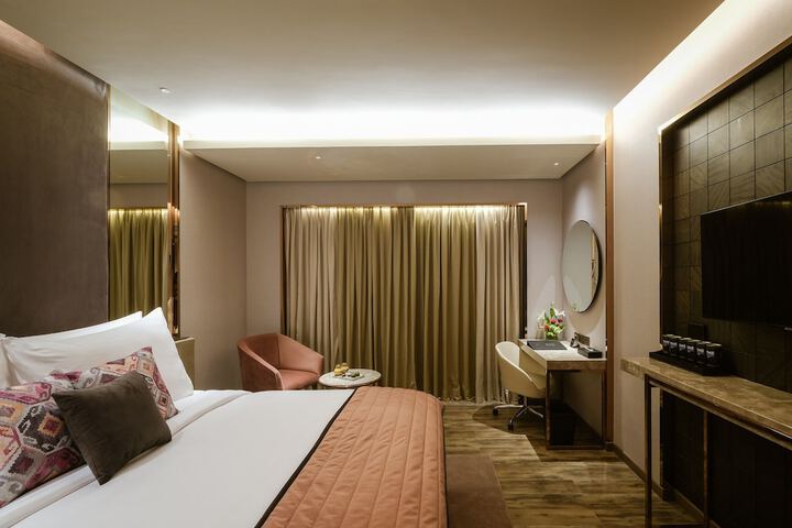 Room 4 of 23