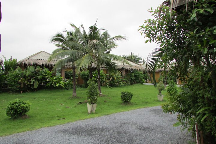 Property Grounds 15 of 16