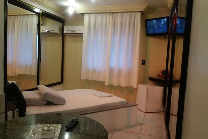 Room 76 of 112