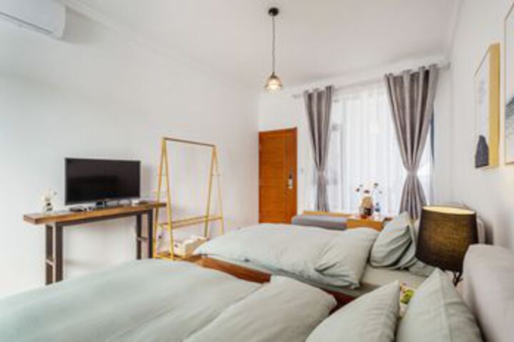 Room 17 of 45