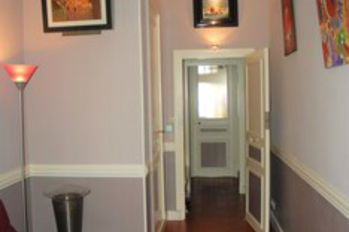 Room 11 of 18