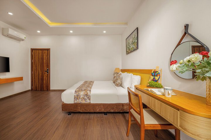 Room 4 of 37