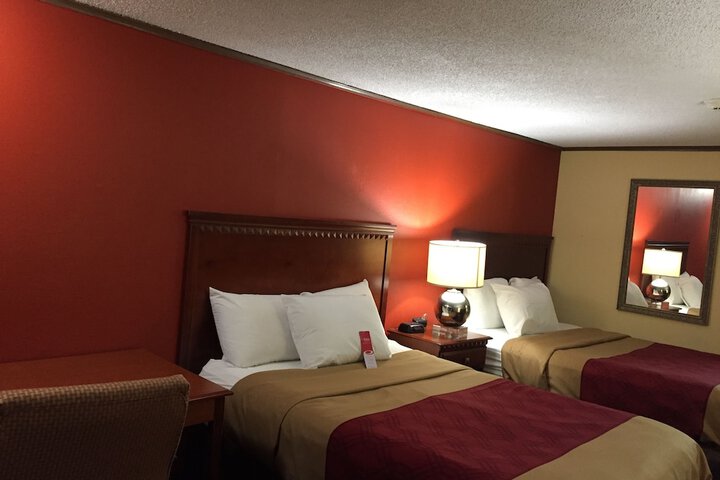 2 Double Beds (2 of 17)
