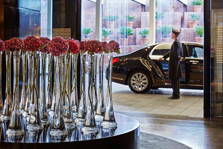 Guest Lobby