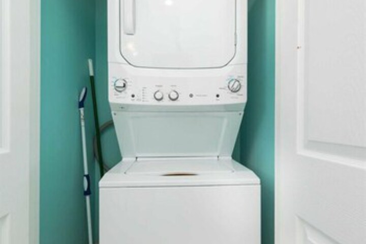 Laundry 33 of 64