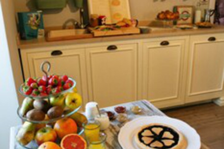 Breakfast/Coffee Service 8 of 41
