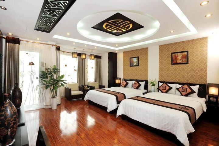Room 16 of 34