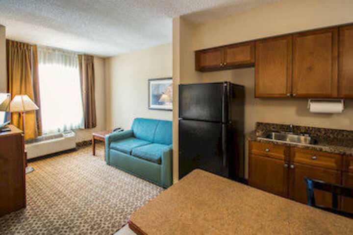 Room 33 of 45