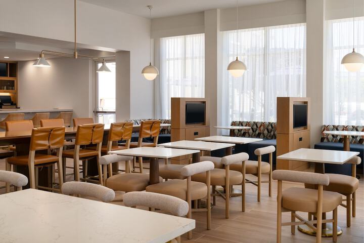 Breakfast area