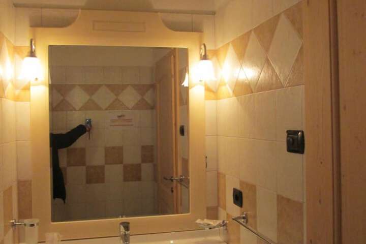 Room 24 of 51