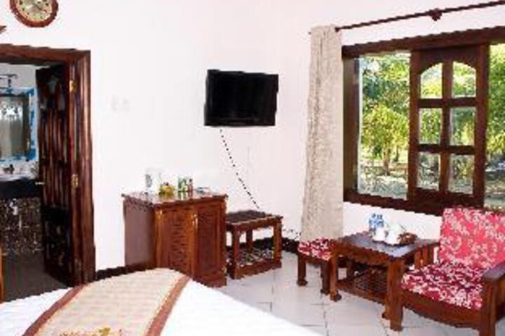 Room 3 of 7