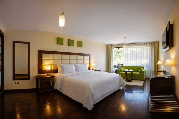 Room 12 of 44