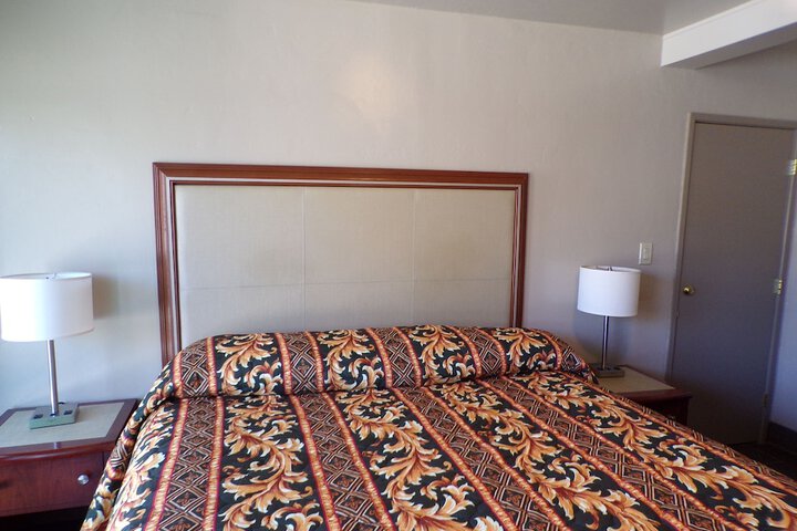 Room 34 of 101