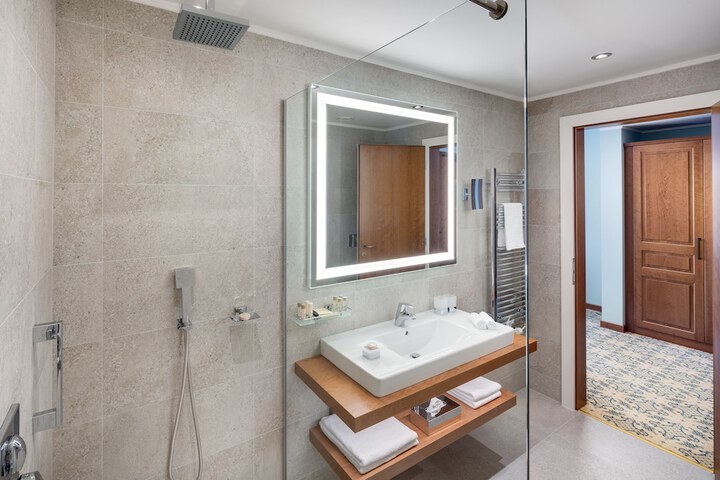 Clean Restrooms