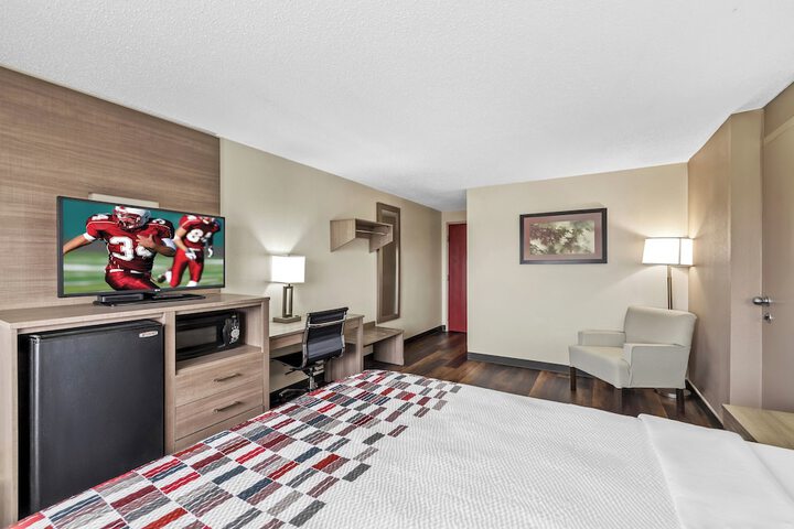 Room 17 of 36