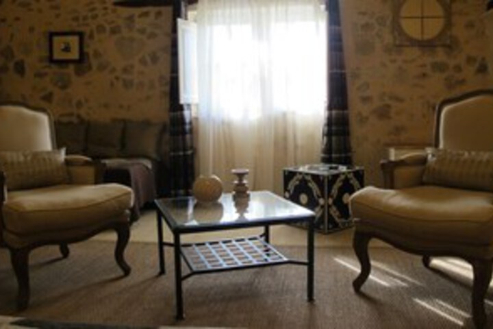 Room 27 of 40