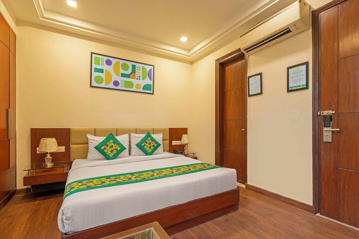 Room 20 of 42