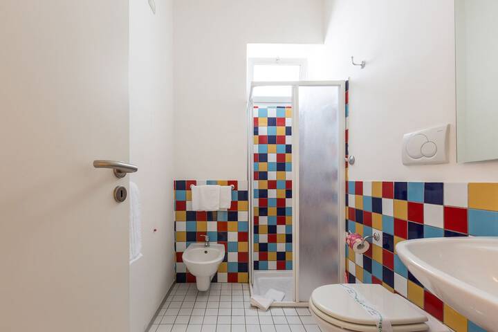 Room 18 of 42
