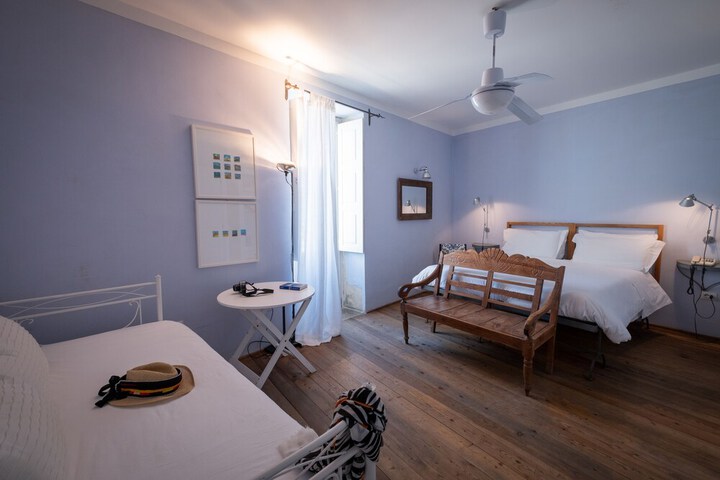 Room 9 of 60