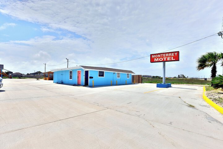 Photo of Monterrey Motel Padre Island Corpus Christi by Oyo