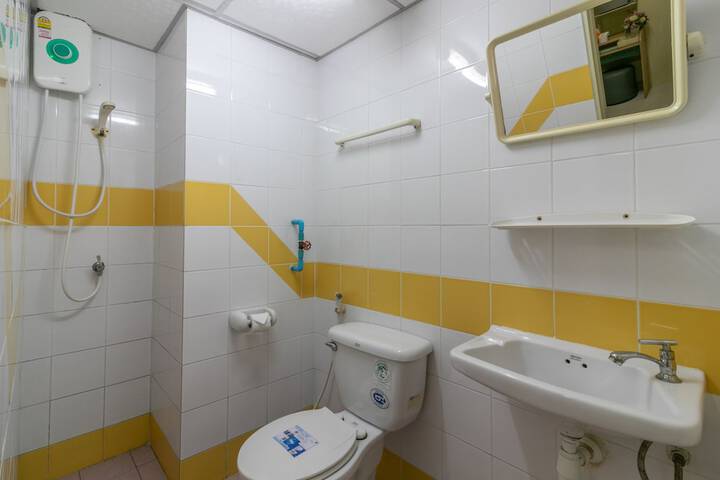 Room 19 of 21