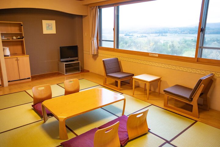Room 9 of 74