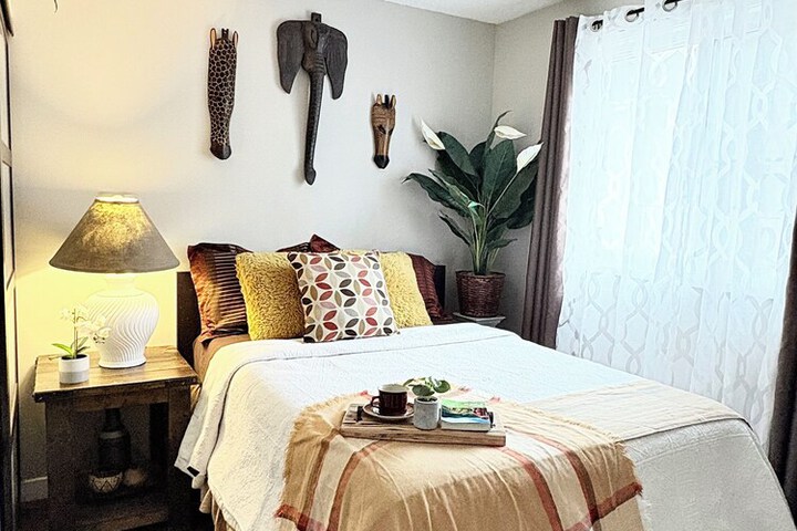 Room 2 of 71