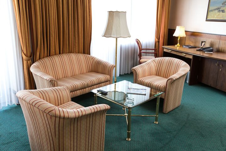 Room 30 of 82