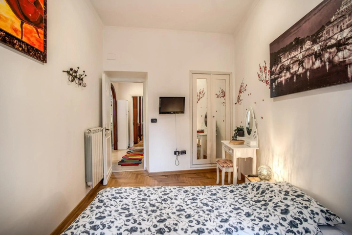 Room 4 of 19
