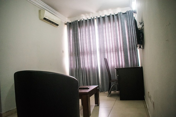 Room 13 of 89