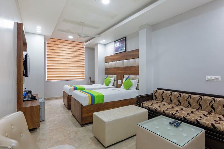 Room 16 of 54