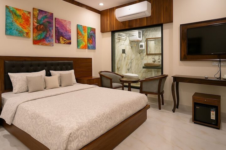 Room 34 of 60