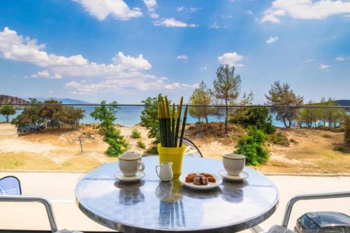 ANGELO Cafe Hotel