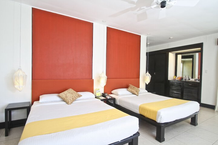Room 4 of 51