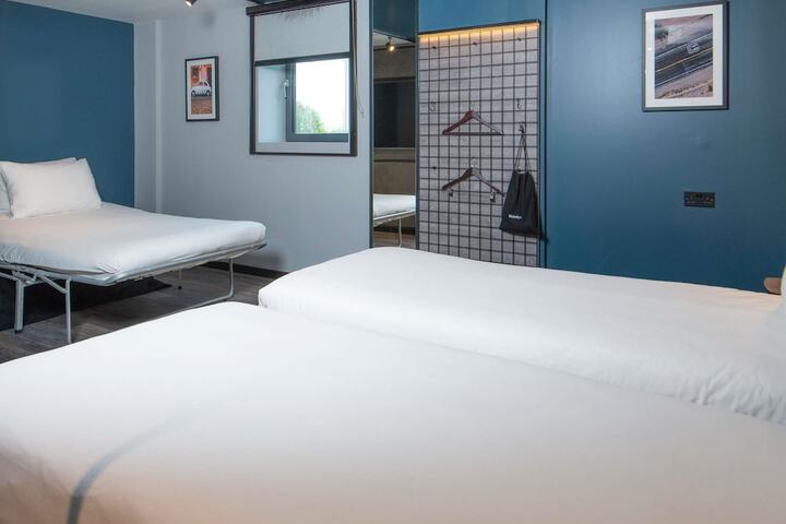 Room 56 of 111