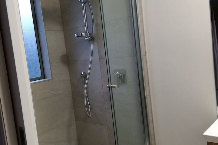 Room 53 of 69