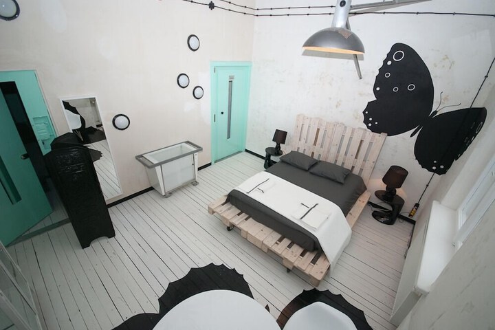 Room 17 of 71