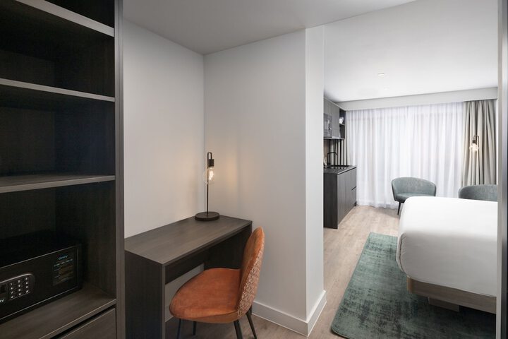 Room 21 of 47