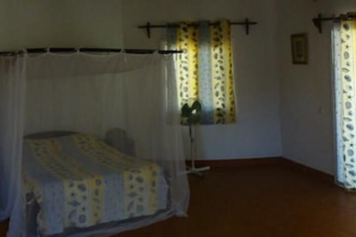Room 3 of 7