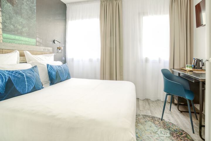 Room 22 of 127