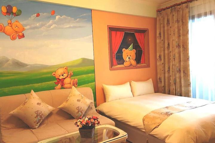 Room 25 of 51