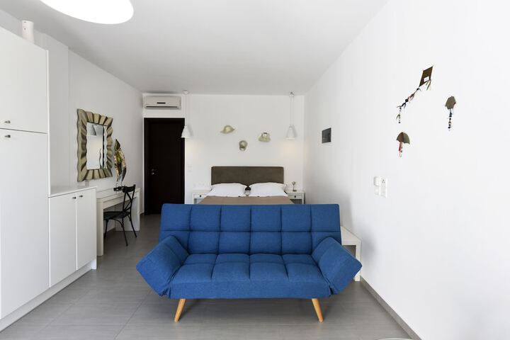 Room 27 of 66