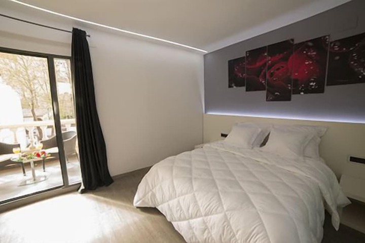 Room 18 of 40