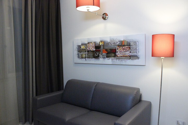 Room 28 of 186