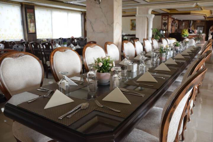 Dining 67 of 110